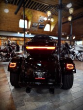 2026 Harley-Davidson® Street Glide 3 Limited Vivid Black Black Trim thumb 1