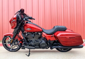 2025 Harley-Davidson® Street Glide® Whiskey Firestorm - Black Finish thumb 3