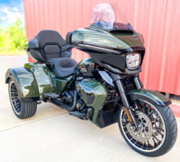 2026 Harley-Davidson® Street Glide 3 Limited FLHLT thumb 0
