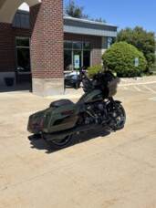 FLTRX 2026 Road Glide® thumb 2