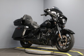 2023 Harley-Davidson® Street Glide® Special FLHXS thumb 3