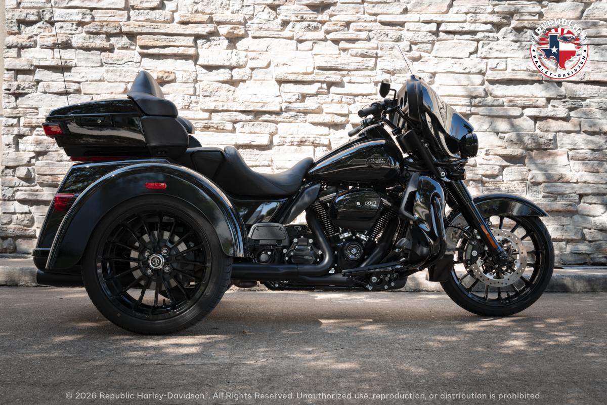 2025 Harley-Davidson® Tri Glide® Ultra FLHTCUTG