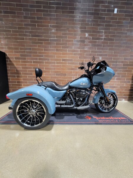 2024 Harley-Davidson® Road Glide® 3 Sharkskin Blue - Black Finish FLTRT
