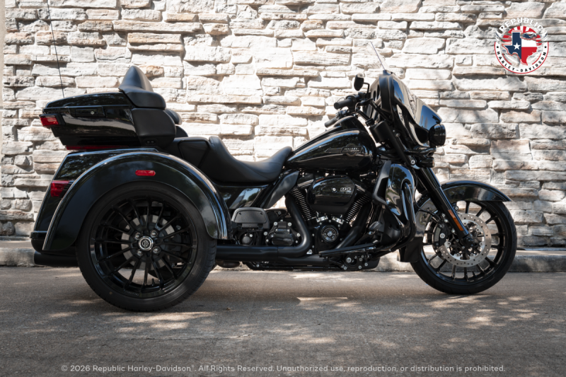 2025 Harley-Davidson® Tri Glide® Ultra FLHTCUTG
