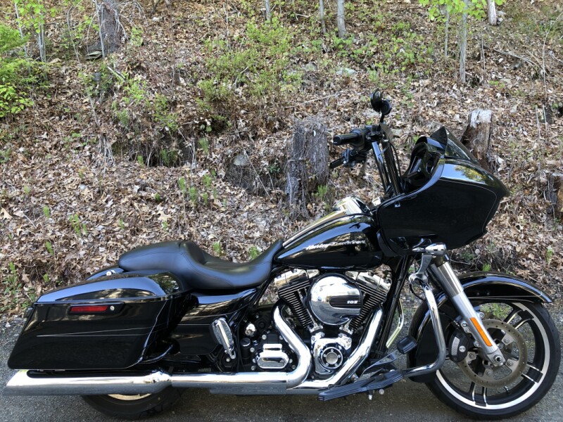 2016 Harley-Davidson® Road Glide® Special Vivid Black