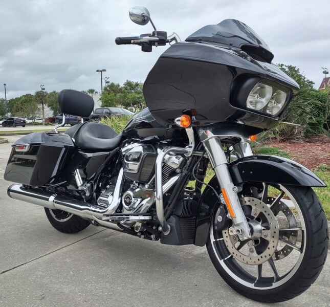 FLTRX 2023 Road Glide®