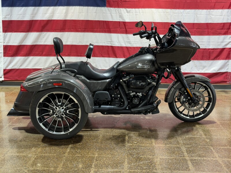 Harley-Davidson® Road Glide® 3 2023 FLTRT GRAY HAZE
