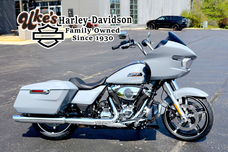2026 Harley-Davidson® Road Glide® Dark Billiard Gray Chrome Trim