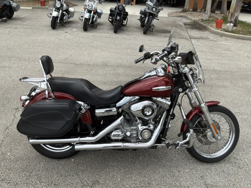 FXDC 2009 Super Glide® Custom