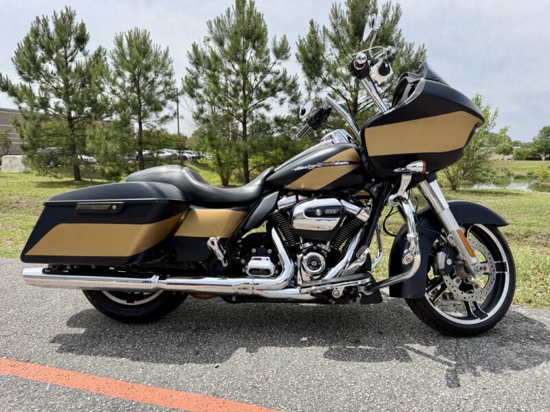 2017 Harley-Davidson® Road Glide® Special FLTRXS