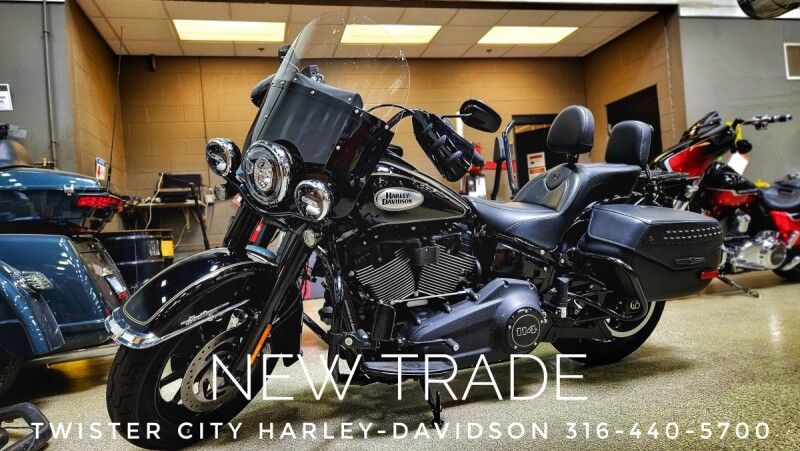 2022 Harley-Davidson® Heritage Classic 114, FLHCS