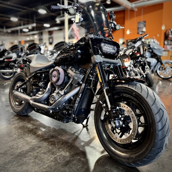 2018 Harley-Davidson® Fat Bob® Vivid Black