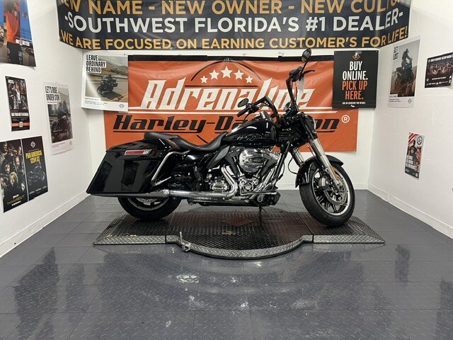 2015 Harley-Davidson® FLHP