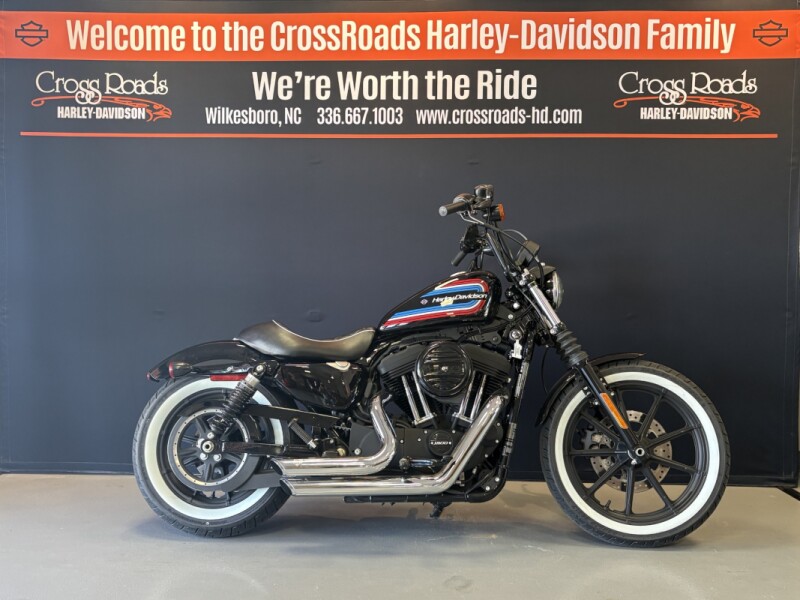 2021 Sportster 1200 Iron Vivid Black