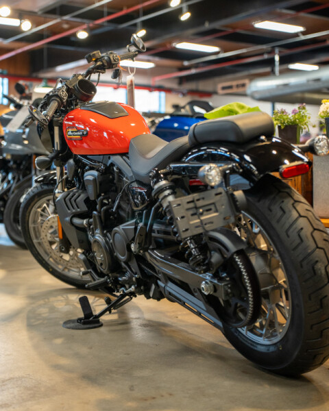 Harley-Davidson® Nightster Special® 2026 RH975S 34619932 BLOOD ORANGE