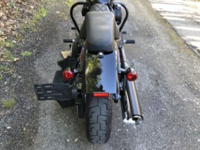 2020 Harley-Davidson® Street Bob® Vivid Black thumb 1