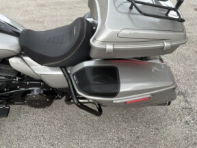 FLHXSE 2023 CVO™ Street Glide® thumb 0