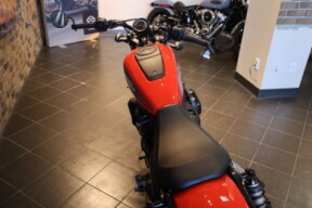 2026 Nightster® (RH975) thumb 2