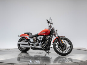 New 2026 HARLEY-DAVIDSON FXBR BREAKOUT in Blood Orange with 10 miles thumb 3