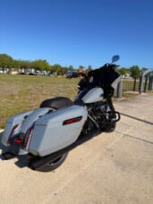 FLTRX 2026 Road Glide® thumb 3