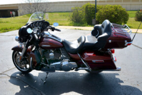 2015 Harley-Davidson® Ultra Limited Low thumb 2