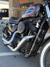 2021 Sportster 1200 Iron Vivid Black thumb 2