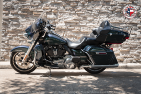 2021 Harley-Davidson® Ultra Limited FLHTK thumb 3