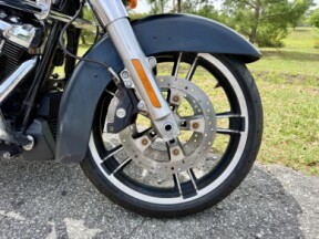 2017 Harley-Davidson® Road Glide® Special FLTRXS thumb 1