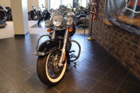 2017 Softail® Deluxe (FLSTN) thumb 0