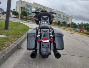 FLTRX 2023 Road Glide® thumb 0