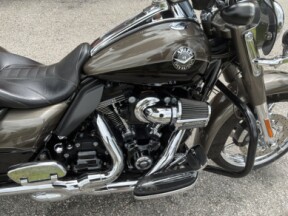 FLHRSE5 2014 CVO™ Road King® thumb 3