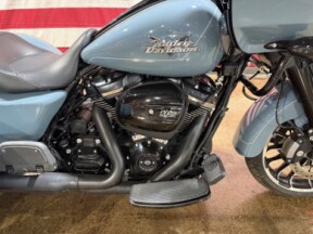 Harley-Davidson® Road Glide 3 2024 FLTRT SHARKSKIN W/ PINSTRIPE thumb 0