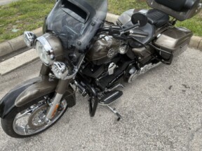 FLHRSE5 2014 CVO™ Road King® thumb 0