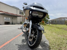 2017 Harley-Davidson® Road Glide® Special FLTRXS thumb 2
