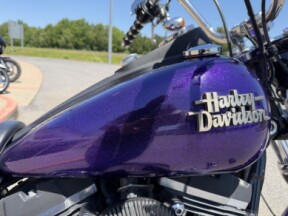 2014 Harley-Davidson® Street Bob® Hard Candy Voodoo Purple Flake thumb 0
