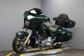 2024 Harley-Davidson® Street Glide® FLHX thumb 1