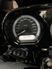 2024 Harley-Davidson® Road Glide® Limited Billiard Gray thumb 0