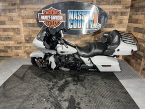 2024 Harley-Davidson® Road Glide® Limited Billiard Gray thumb 2