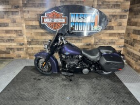 2026 Harley-Davidson® Heritage Classic Purple Abyss Black Laced Wheels thumb 2