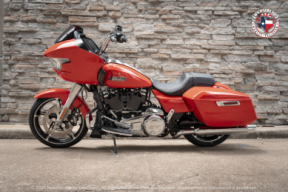 2026 Harley-Davidson® Road Glide® FLTRX thumb 3
