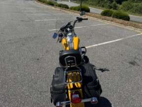 2011 Harley-Davidson® Heritage Softail® Classic Chrome Yellow thumb 1