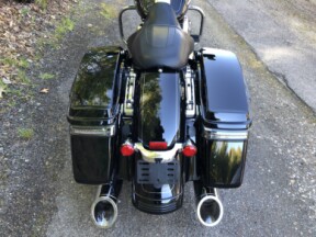 2016 Harley-Davidson® Road Glide® Special Vivid Black thumb 1