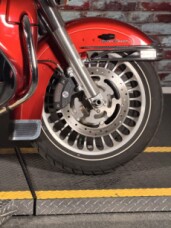 Harley-Davidson® Ultra Classic® Electra Glide® 2013 FLHTCU EMBR RED SUNGLO W/ PINSTRIP thumb 1