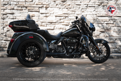 2025 Harley-Davidson® Tri Glide® Ultra FLHTCUTG