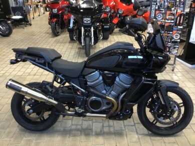 2022 Harley-Davidson® Pan America™ 1250 Special Black