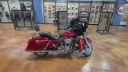 Harley-Davidson® Ultra Classic® Electra Glide® 2013 FLHTCU EMBR RED SUNGLO W/ PINSTRIP