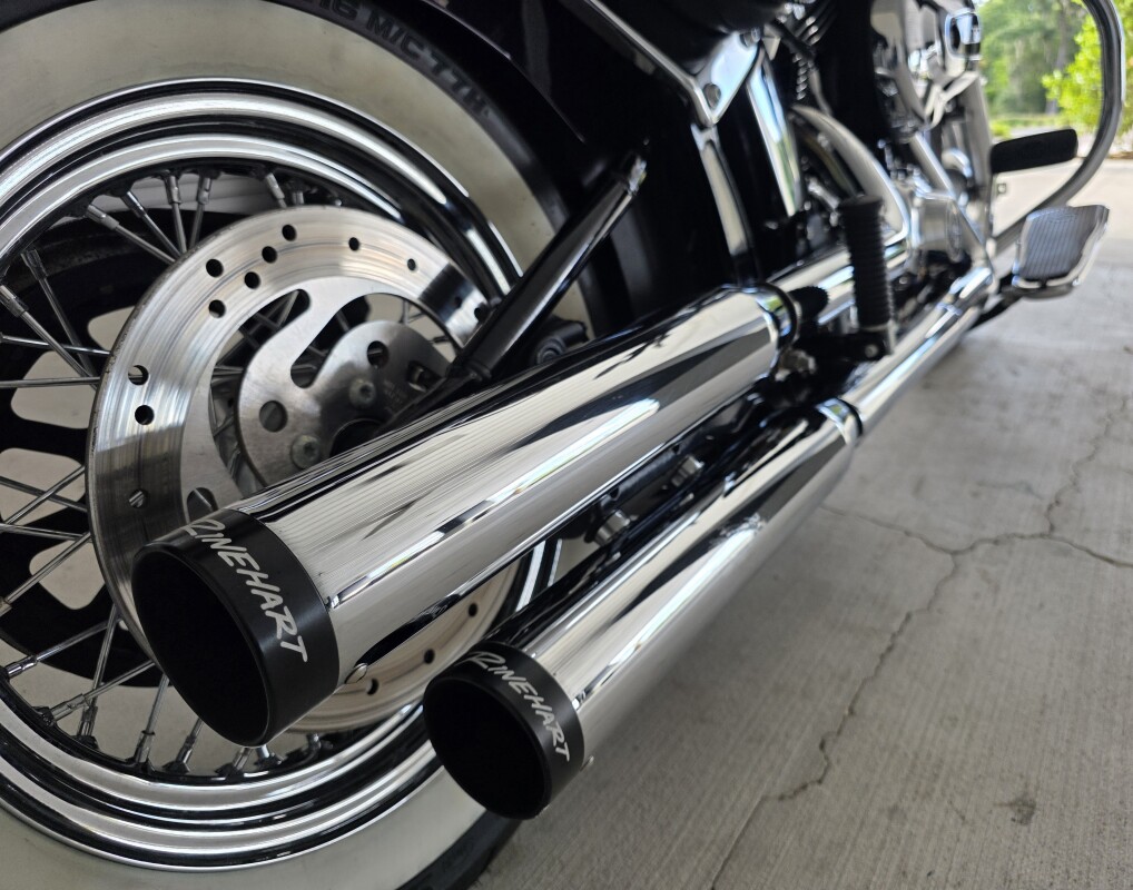 2016 Harley-Davidson® Softail® Deluxe PURPLE TWO TONE, photo 9