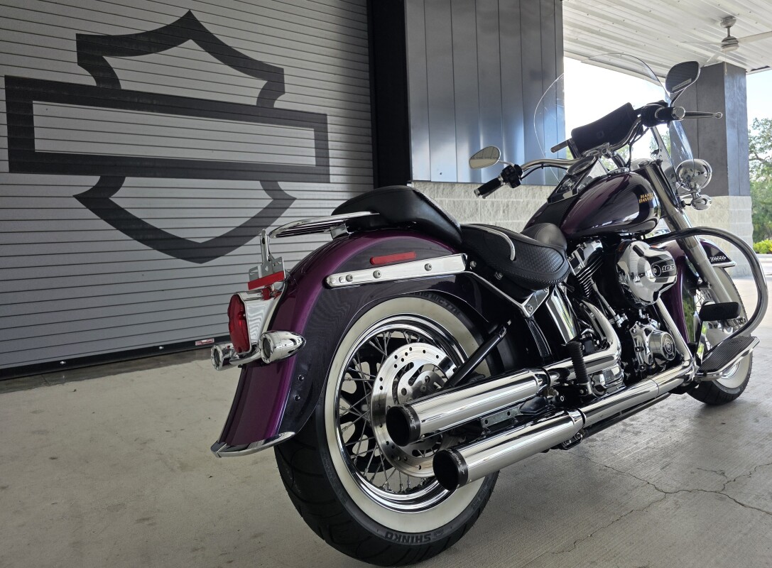 2016 Harley-Davidson® Softail® Deluxe PURPLE TWO TONE, photo 8