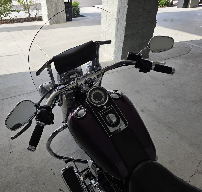 2016 Harley-Davidson® Softail® Deluxe PURPLE TWO TONE, photo 15