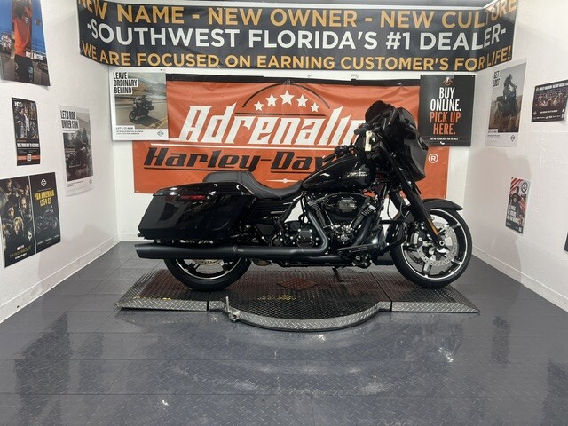 2025 Harley-Davidson Street Glide™ – Modern Touring Cruiser